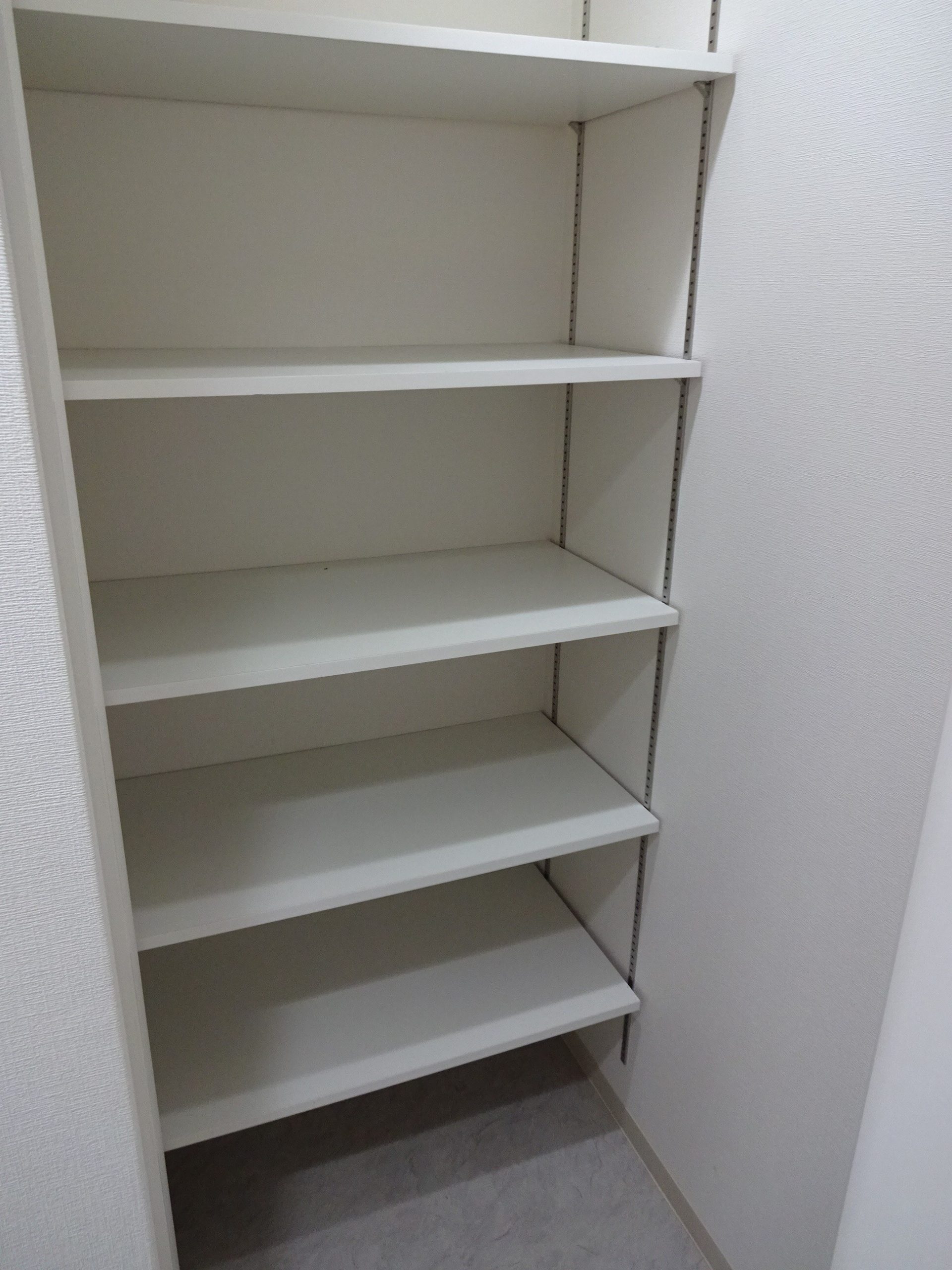 イーストコートアイ別院町 収納