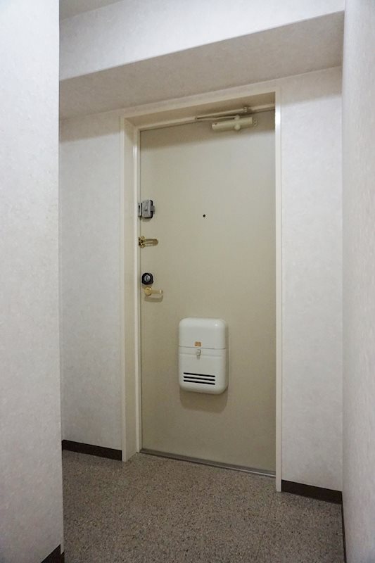 タウンコート咲久良 現地写真（玄関）