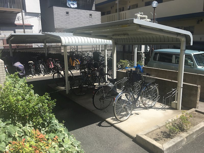 グランシャリオ(香里園) 駐輪場