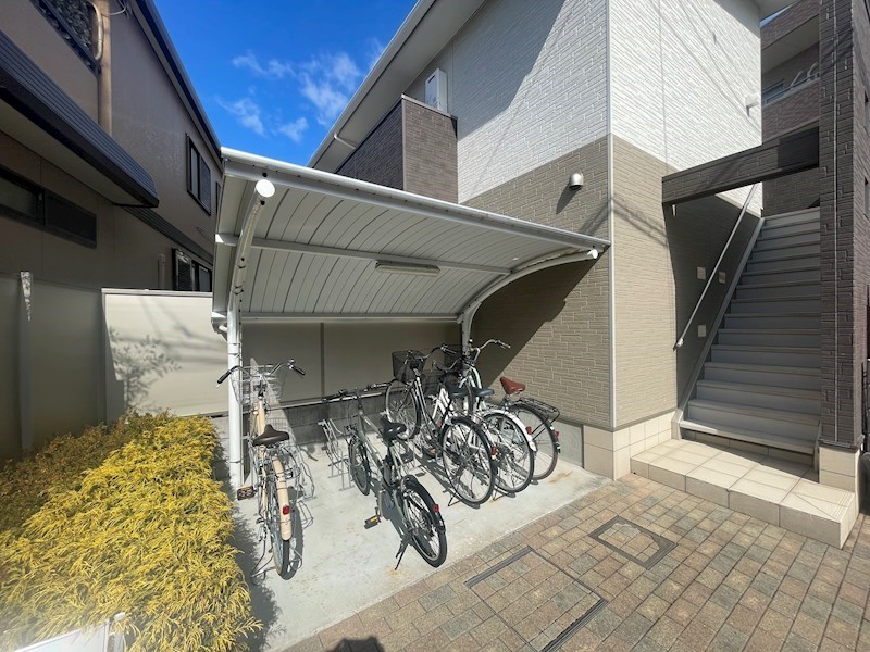 メゾンサンヴァレー 駐輪場