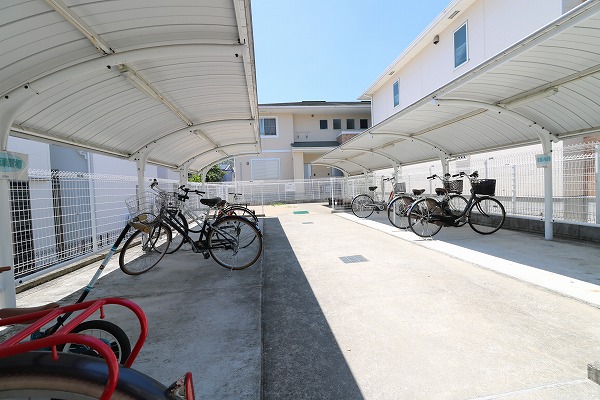 ペルル寺門 駐輪場