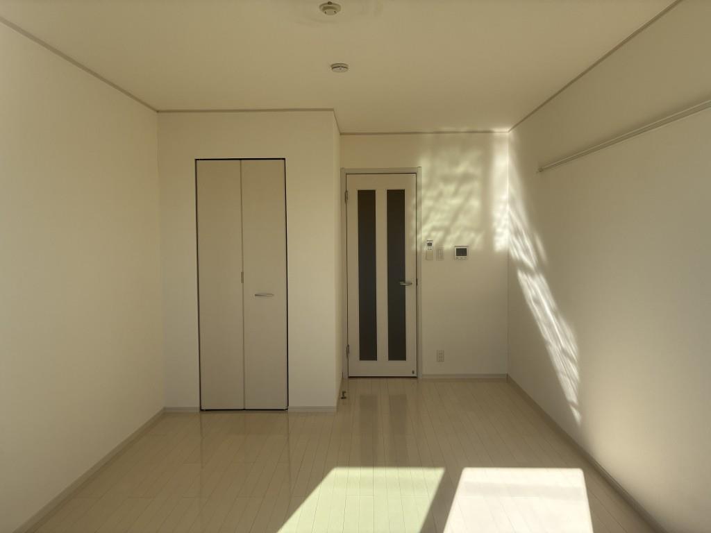 グレイスヴィラ光 現地写真（玄関）