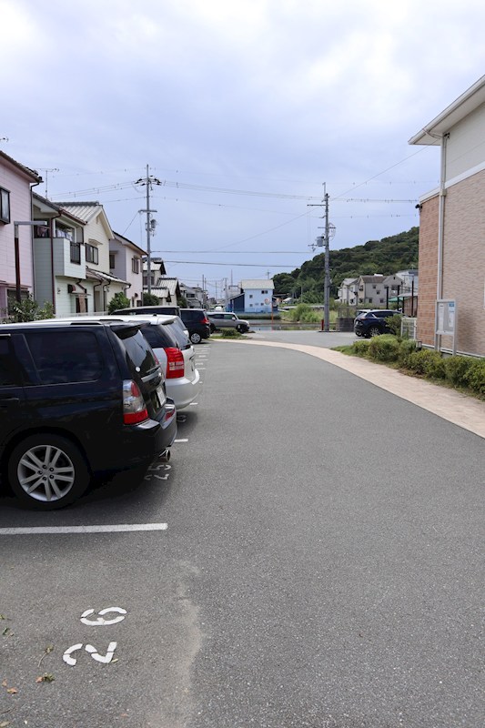 チェリーカーサ1番館 駐車場