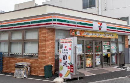 La Gracia四谷 コンビ二：セブンイレブン　新宿舟町　264m