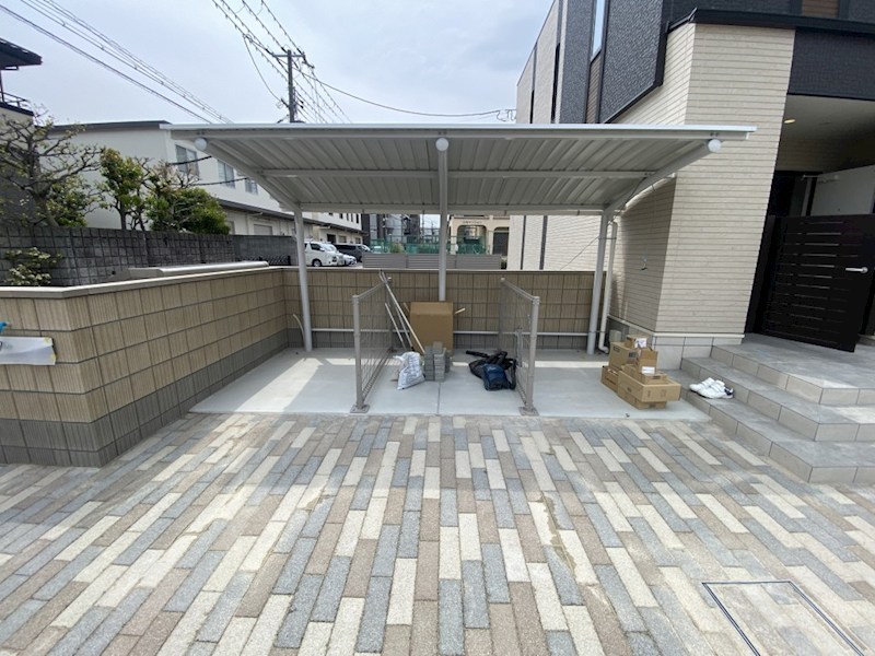 グラッドネス江坂 ゴミ置き場