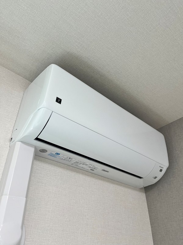 グラッドネス江坂 現地写真（玄関）