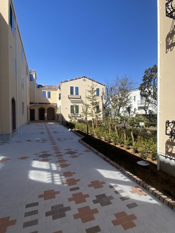 mi patio A棟 外観