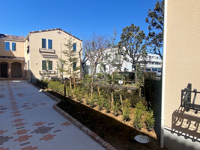 mi patio B棟 外観