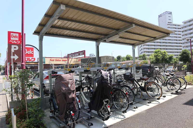 セボーンリンカイ 駐輪場
