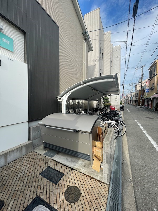 メゾンエーワン ゴミ置き場