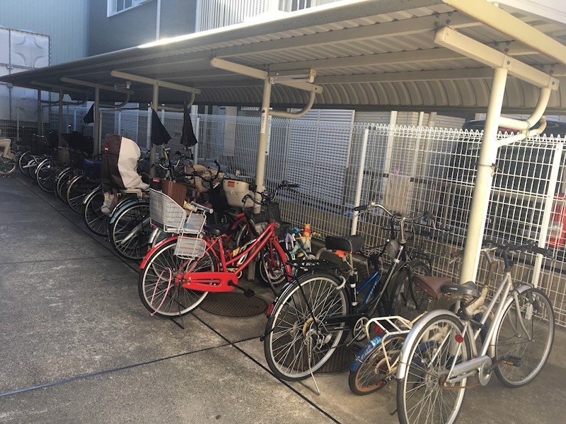シャトーフルール 駐輪場