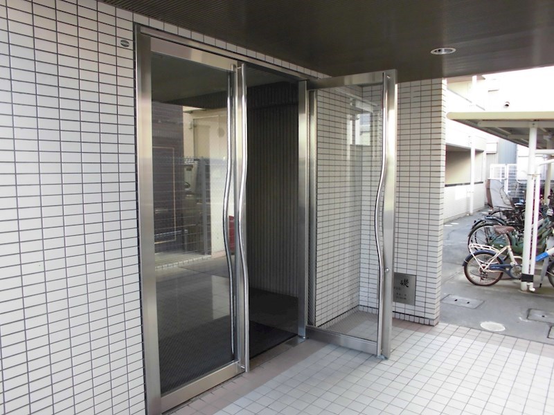 シャトーフルール エントランス