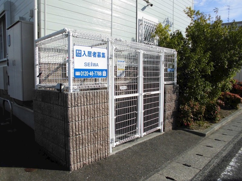 カサ・ベルデ ゴミ置き場