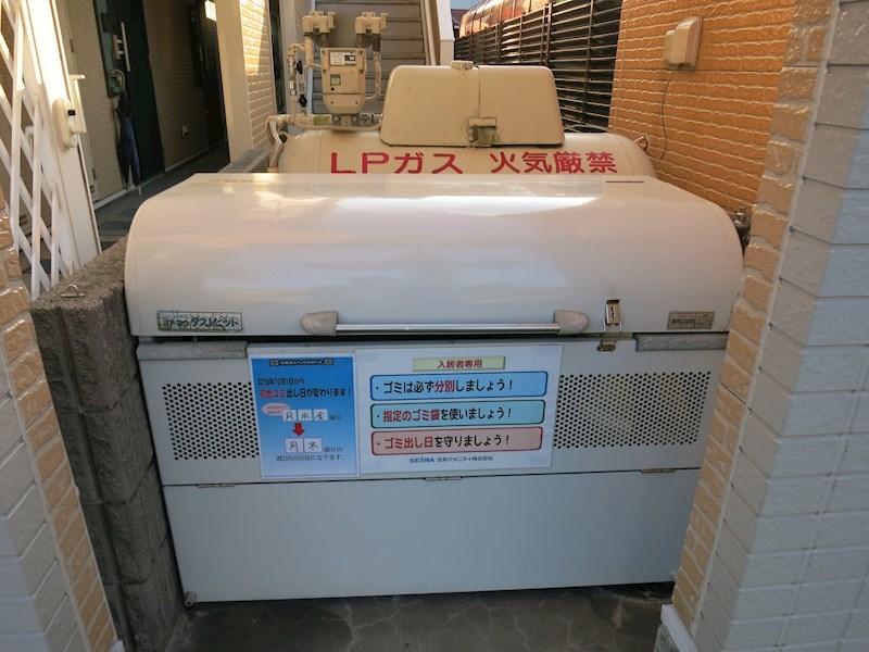 ヴィラ・ラメール ゴミ置き場