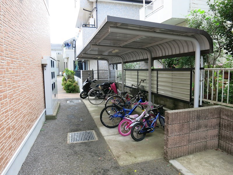 ドリームキャッスル 駐輪場