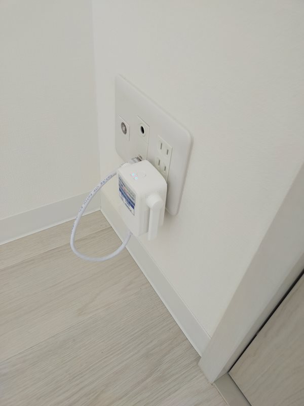 ソフィア・K 無料Wi-Fiコンセント型ルーター