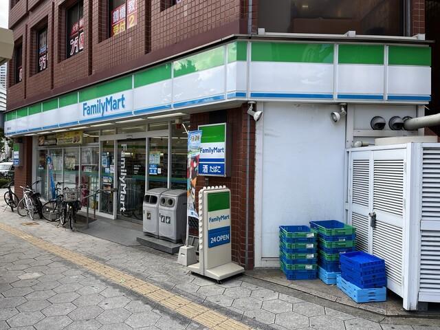セイワパレス真田山公園南 コンビ二：ﾌｧﾐﾘｰﾏｰﾄ 鶴橋駅前店　310m