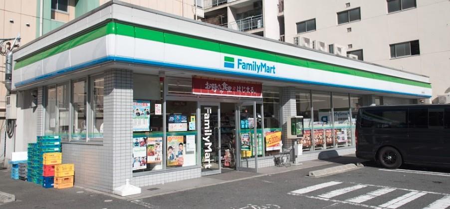 Park Lane Minami コンビ二：ﾌｧﾐﾘｰﾏｰﾄ 浪速塩草店　193m