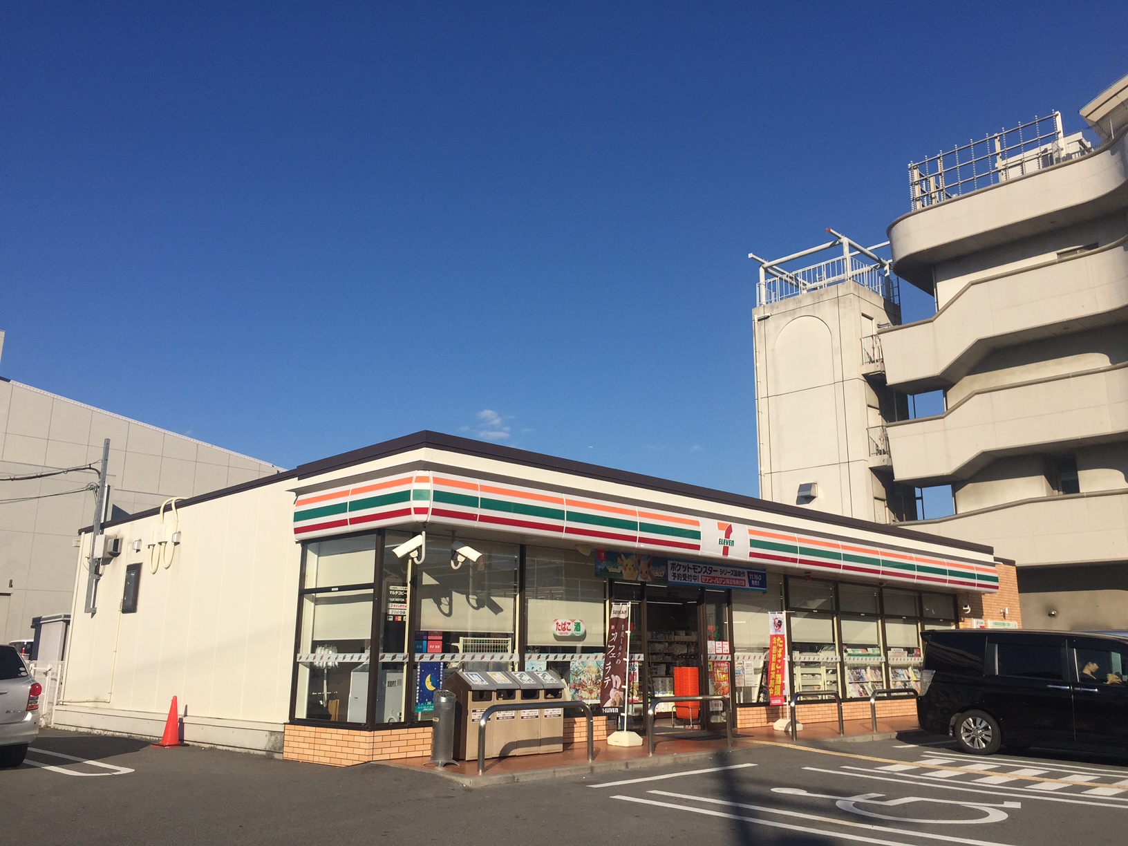 Shamrock・N コンビ二：ｾﾌﾞﾝｲﾚﾌﾞﾝ 東大阪加納8丁目店　408m