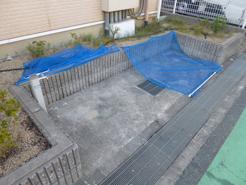 サントゥール ゴミ置き場