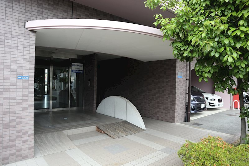 ロイヤルクレスト エントランス