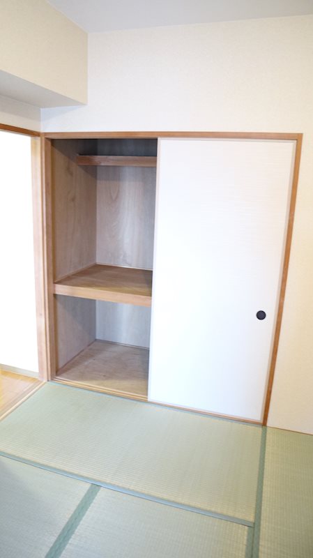 ロイヤルクレスト 収納