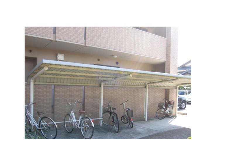 ヴィエルジュ エフ 駐輪場