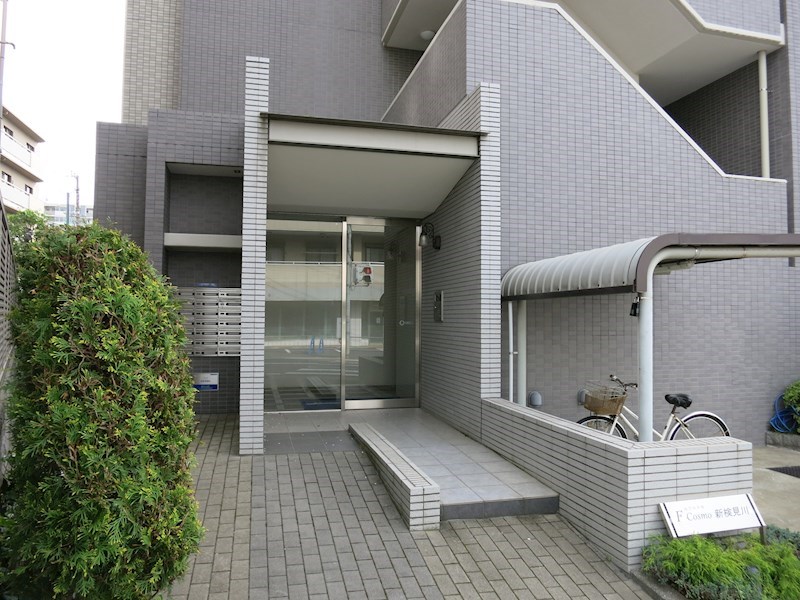 Ｆコスモ新検見川（エフコスモ新検見川） エントランス
