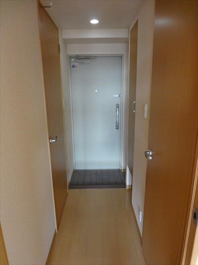 コンフォート宮町 すっきりとした玄関です。
