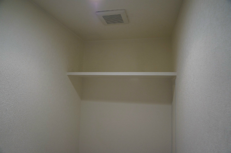 ヴィレイア101 トイレ収納棚