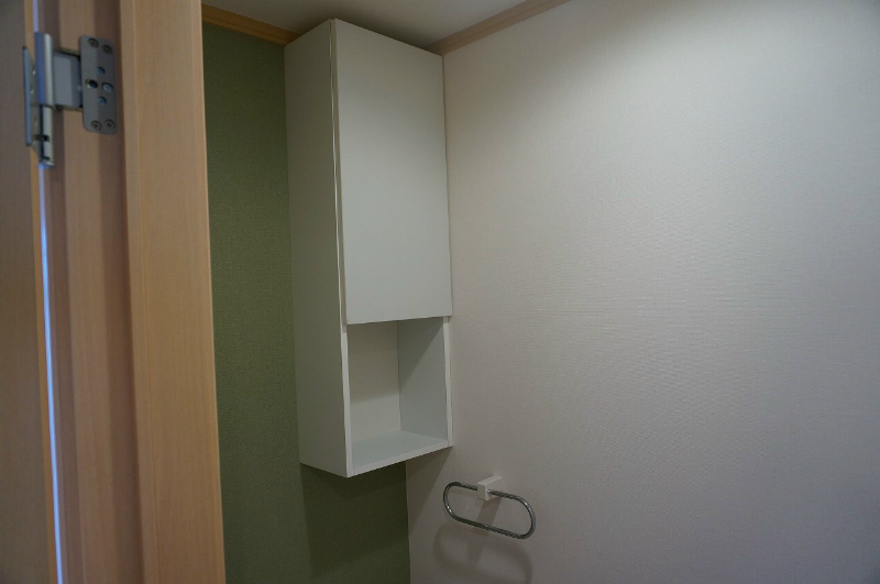 シャリテ高橋川 トイレの収納棚