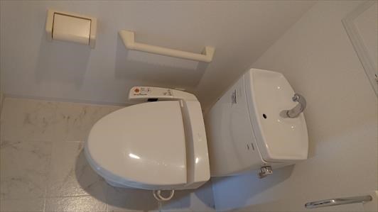 カノン甲南山手 清潔感のあるトイレです。