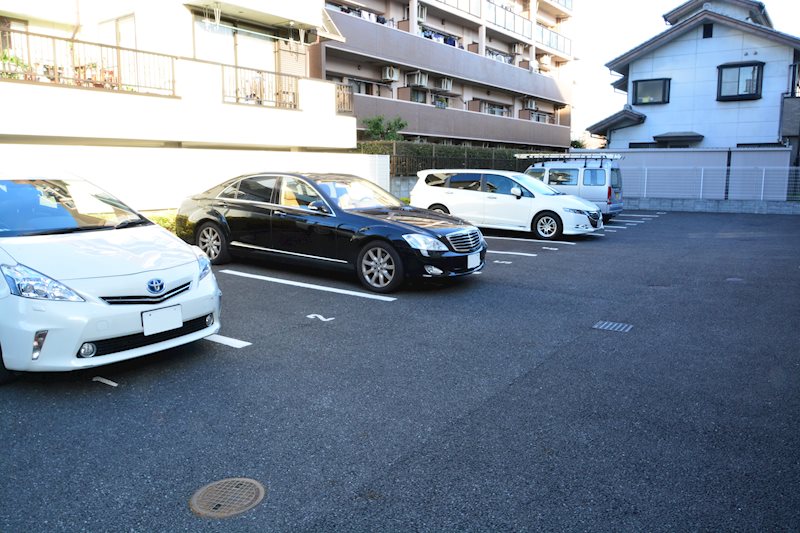 コンフォール浮間舟渡 駐車場