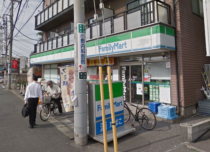 シャトレ・マラン コンビ二：ﾌｧﾐﾘｰﾏｰﾄ 東海神駅前店　281m