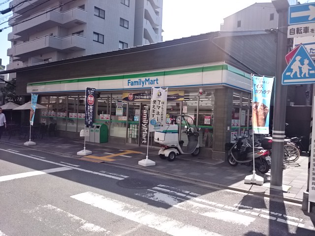 シェドゥーブル等持寺 コンビ二：ﾌｧﾐﾘｰﾏｰﾄ 柳馬場押小路店　148m