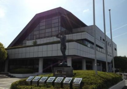 イストアール 図書館：草津市立図書館　2473m