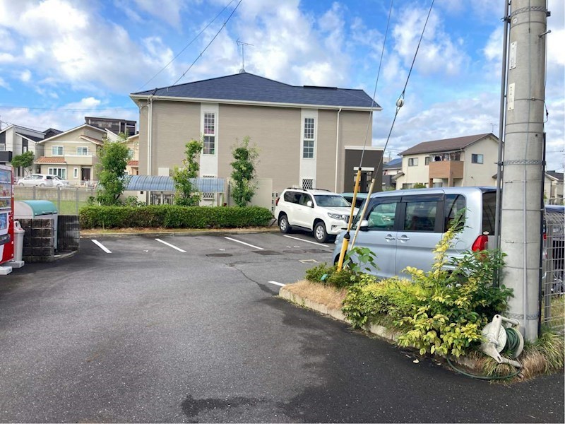 パストラルベル 駐車場