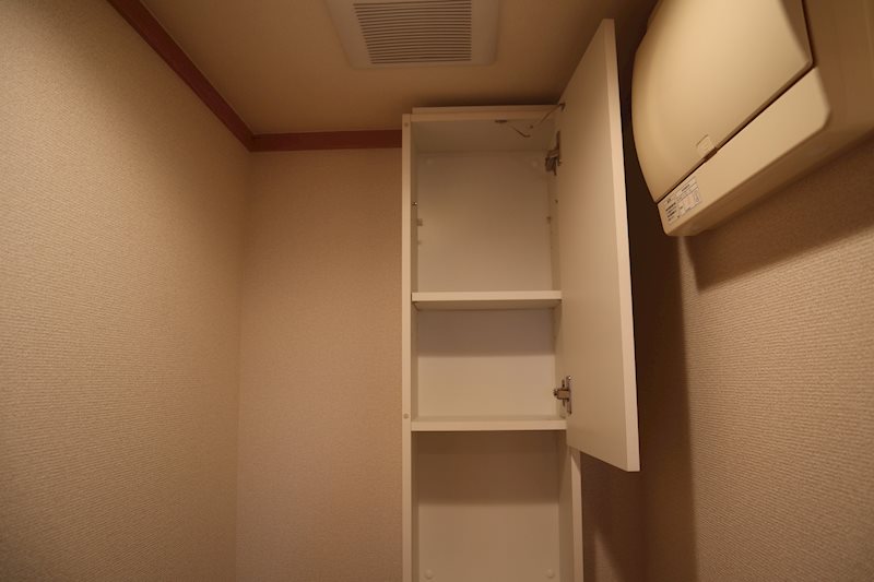 Estudio24(エストゥディオ24) トイレ上収納開けた状態