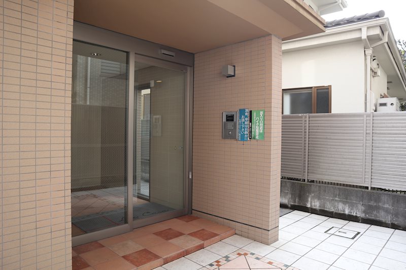 ラ カーサ エントランス
