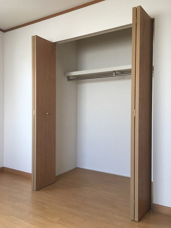メゾンフローラ クローゼット収納