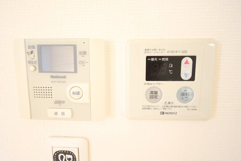 カーサベージュⅠ TVモニター付きインターホンで急な来客も安心です。