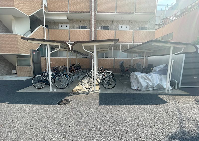 グランディール タチバネ 駐輪場