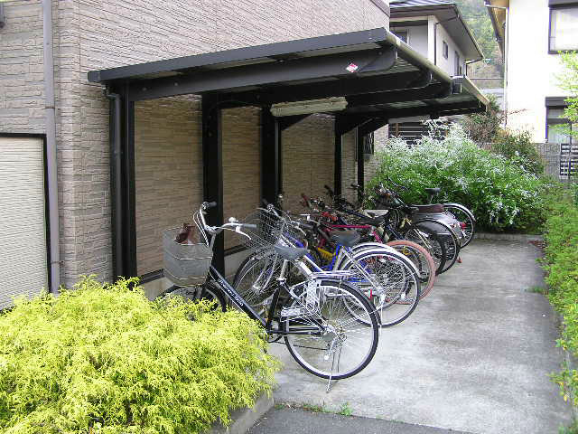 グリーンコート洛北 駐輪場