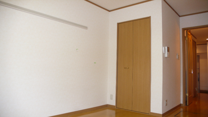 ヴィラージュ志伊 現地写真（玄関）