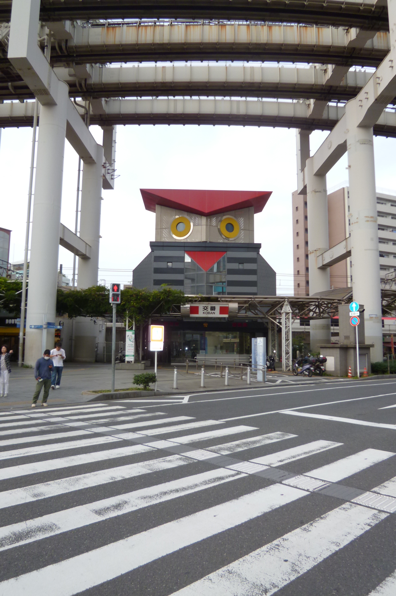 フレンズ・KI 警察署・交番：千葉駅前交番　286m