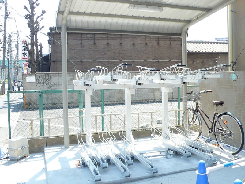 ヒルズ飛鳥山 駐輪場