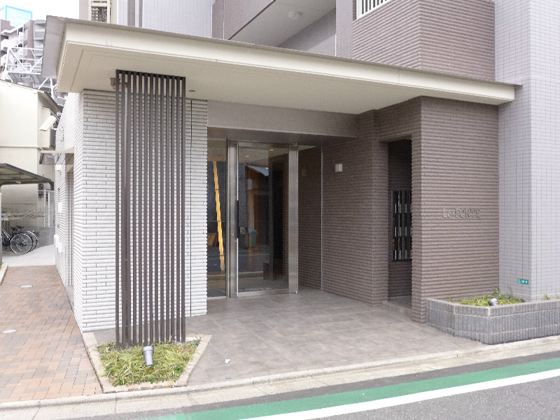 レ・フォルテ エントランス