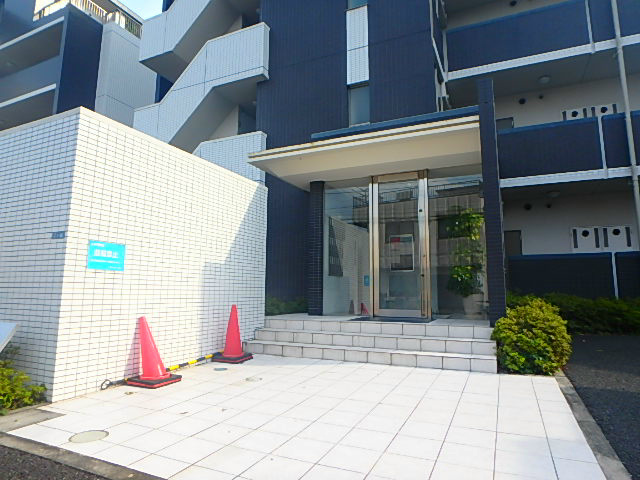 パインリーフ エントランス