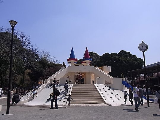 ヒルズ飛鳥山 公園：飛鳥山公園　283m