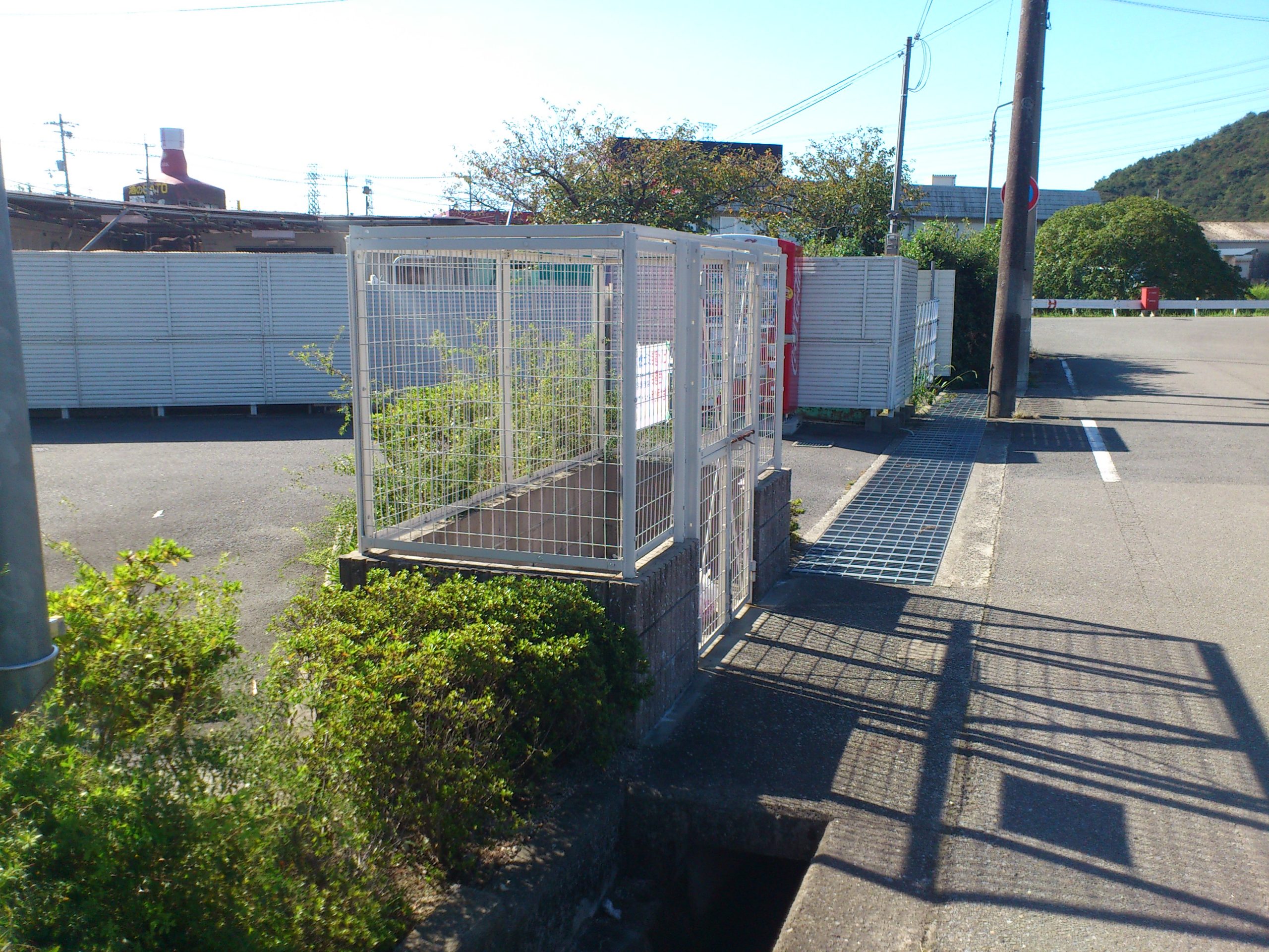 KUMA(クマ) ゴミ置き場